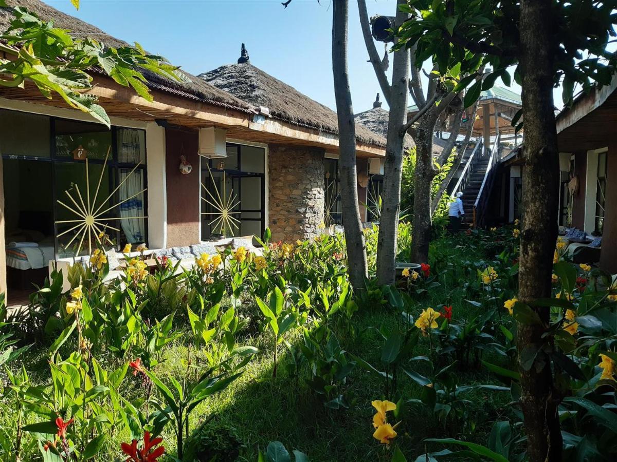 Lodge Du Chateau Gonder ภายนอก รูปภาพ