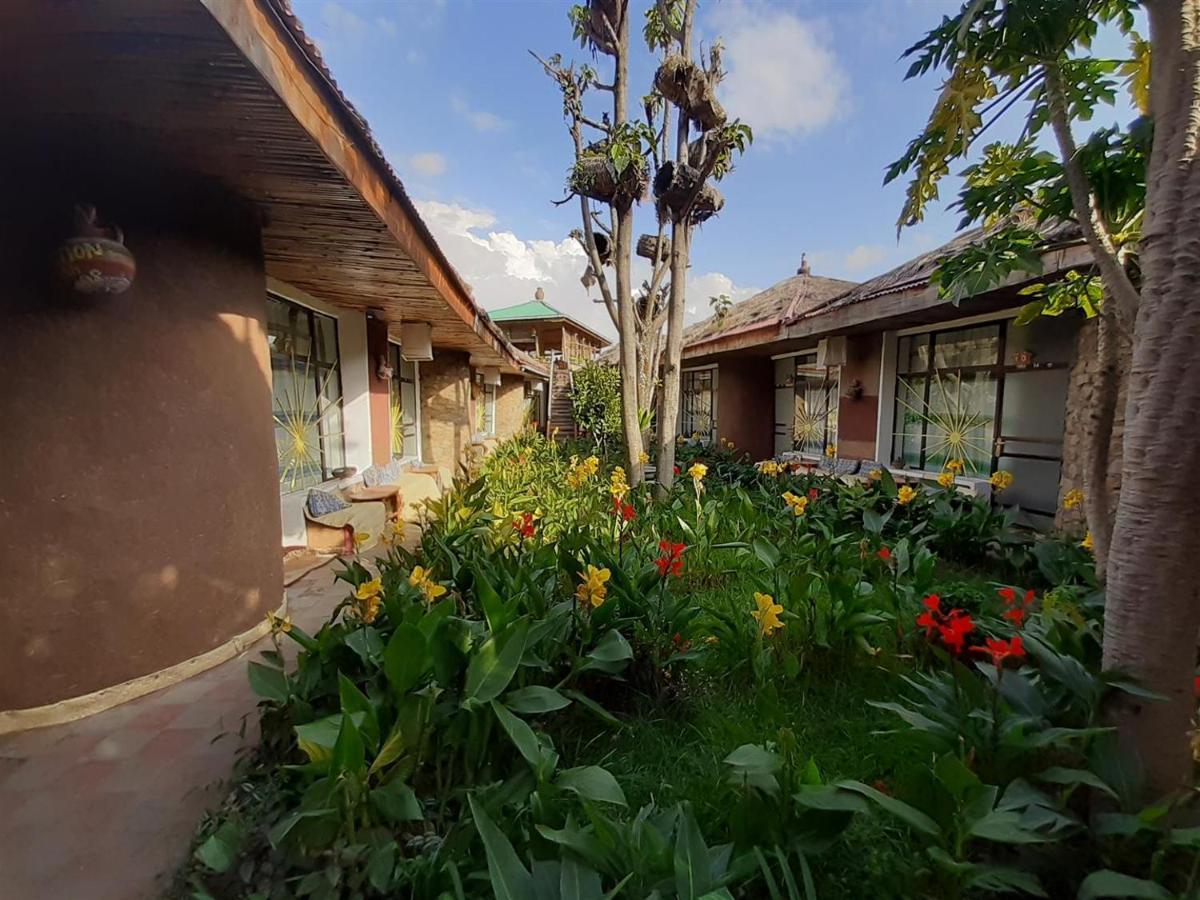 Lodge Du Chateau Gonder ภายนอก รูปภาพ